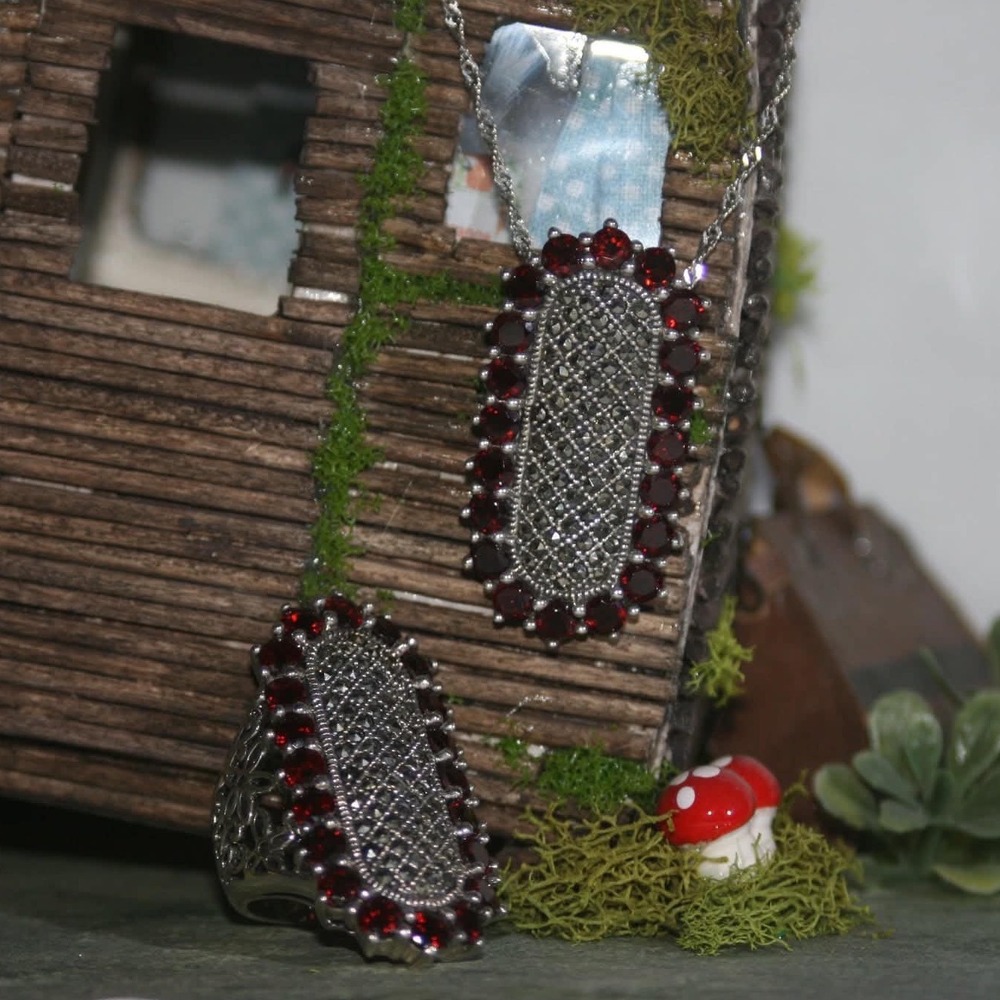 Vintage NF 925 Sterling Silver Red Garnet Marcasite Necklace Ring Set Size 7.25